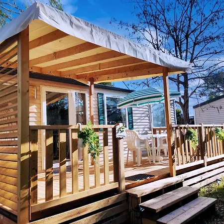 Campsite Domaine Des Iscles *